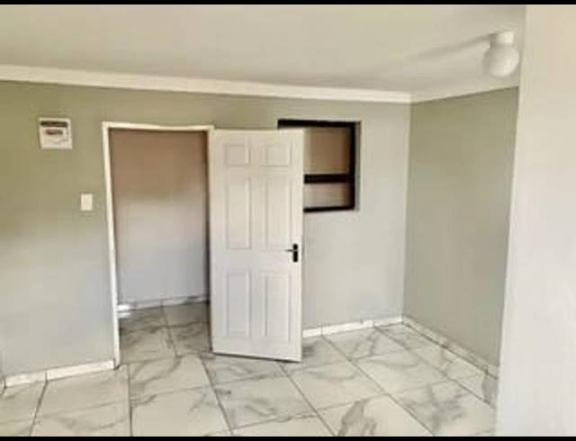 1 BEDROOM PROPERTY TO RENT IN PRESIDENT PARK